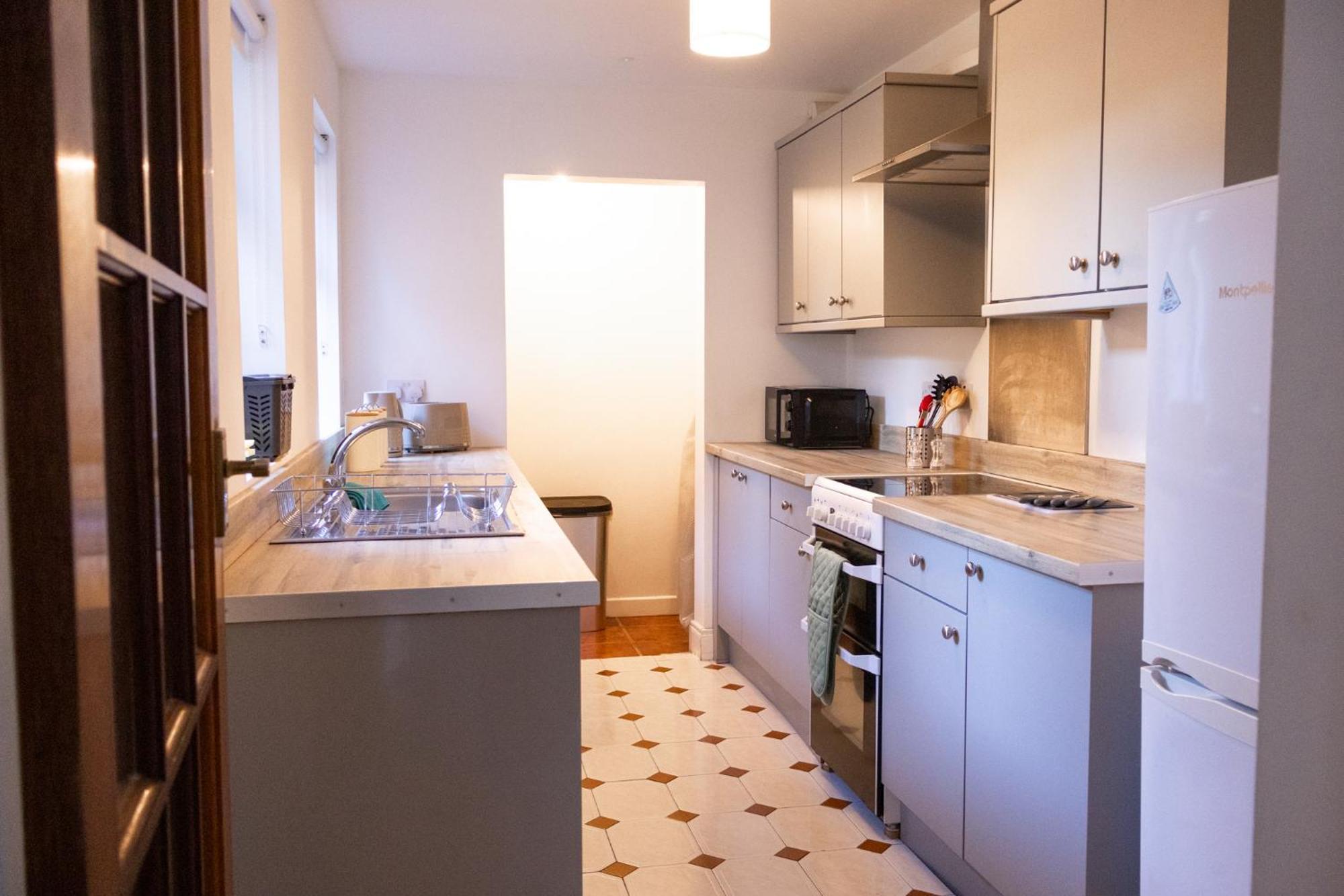 Victoria Road Guesthouse 벨파스트 외부 사진